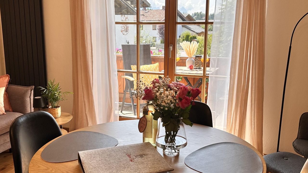 Esstisch mit Ausblick Esstisch mit Ausblick